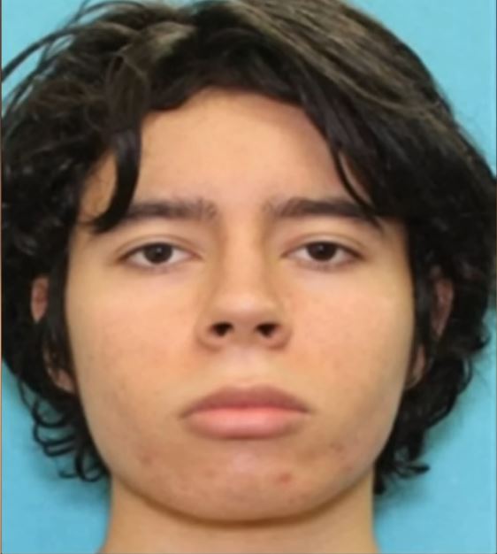 Střelec Salvador Ramos (18 let)