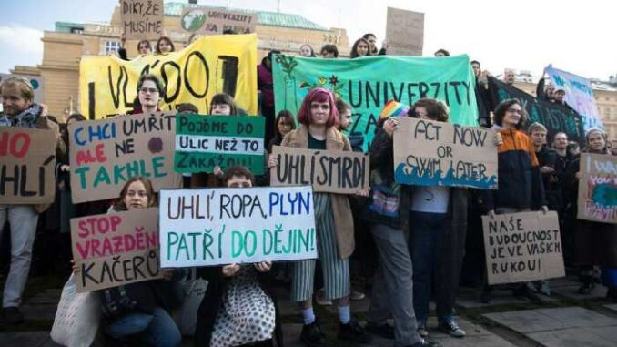 stávkující studenti